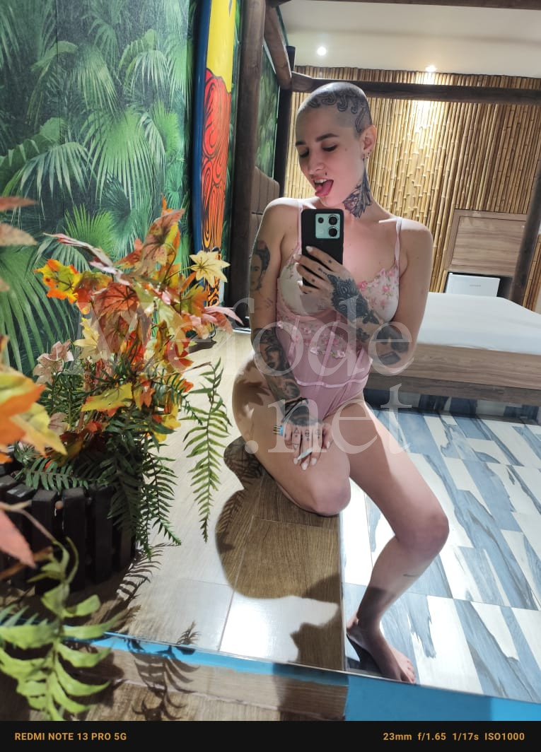 acompanhante-Curitiba-Bom retiro-Oral com Finalização -Gina indelicada  