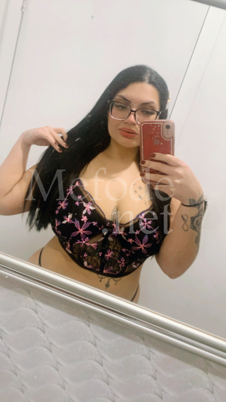 acompanhante-Curitiba-Sao Jose dos Pinhais-Oral Sem Camisinha-Mia Salles