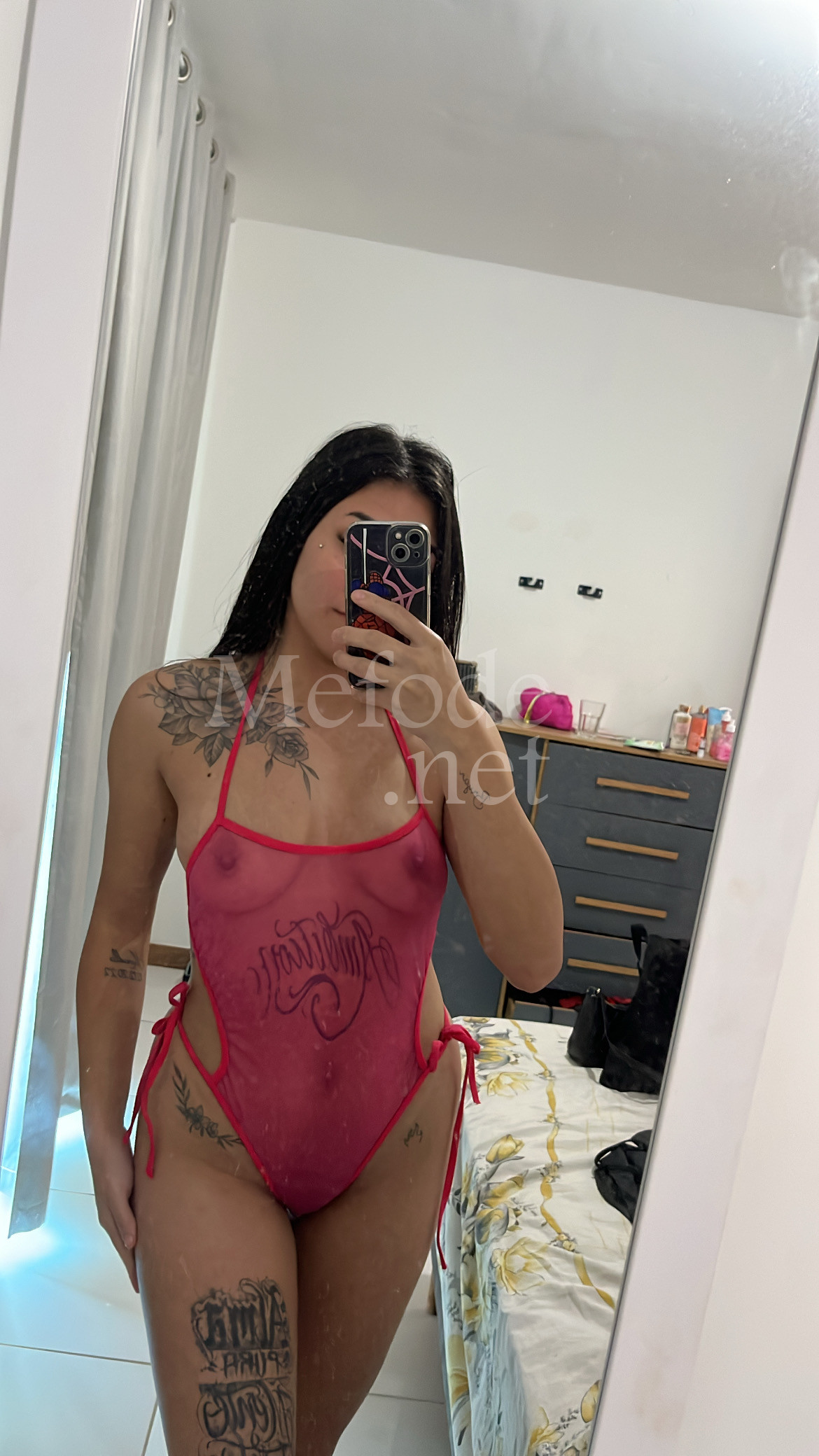 acompanhante-Curitiba-Sitio Cercado-Beijo Romântico-Raissa Lopes